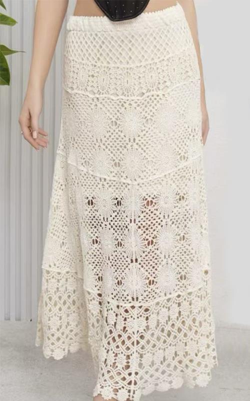 1162 Falda larga de ganchillo calado para playa