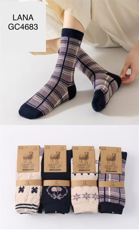 4683 Calcetín de algodón para mujer.