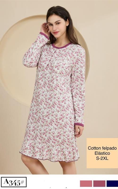A345 Camisón juvenil afelpado con dibujo.