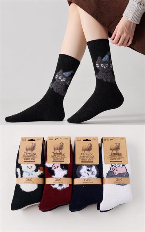 4814 Calcetines térmicos de mujer con animales y detalles de pelo