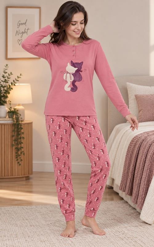 A9909 Pijama afelpado para mujer.