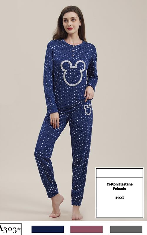 A303 Pijama juvenil estampado con dibujo.