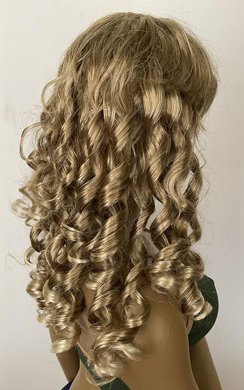 Peluca larga rubia para mujer.